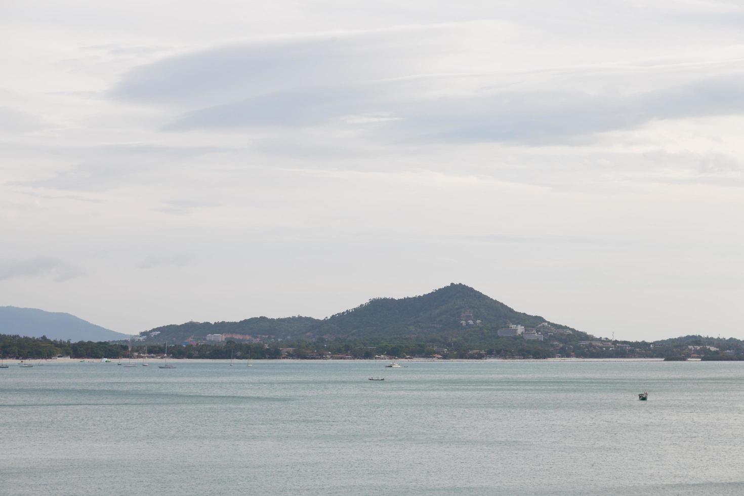 montañas en koh samui, tailandia foto