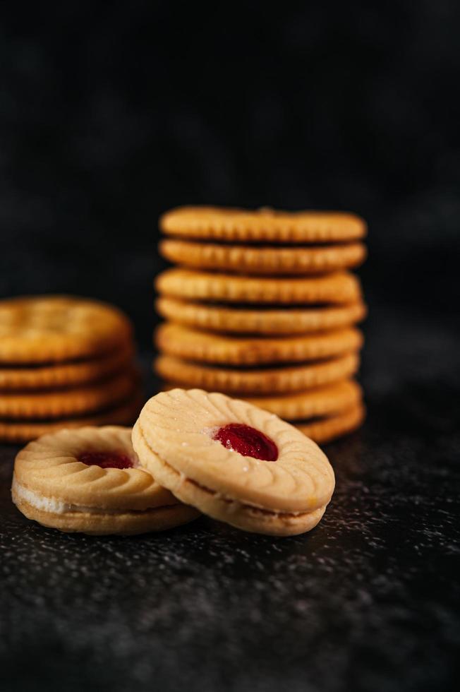 un montón de galletas foto