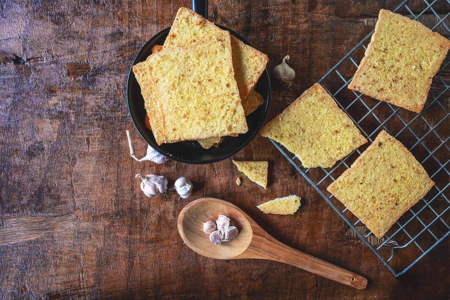 Garlic bread with garlic cloves photo