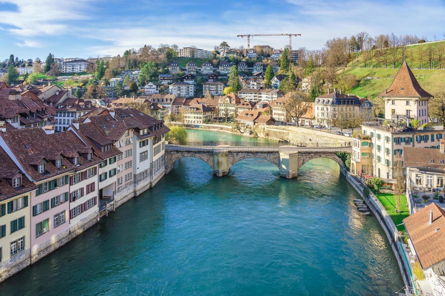 Vista del casco antiguo de la ciudad de Berna en Suiza foto