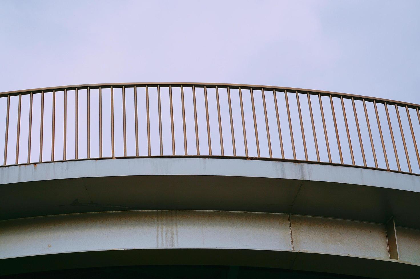 Pasamanos en un puente en España foto