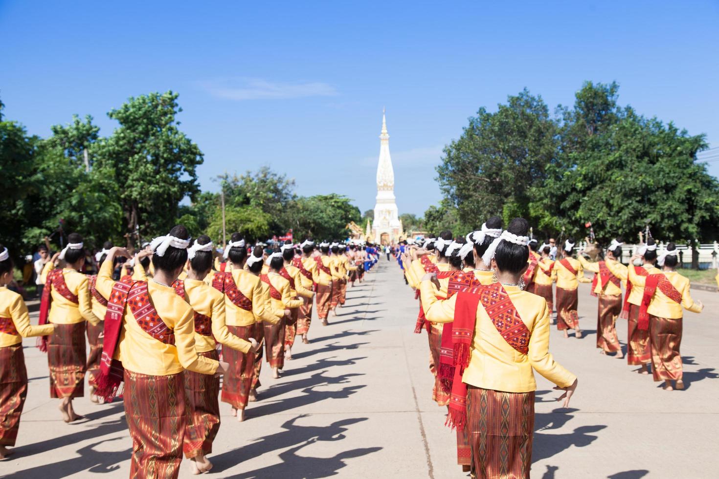 Dance ceremony to worship the relics photo