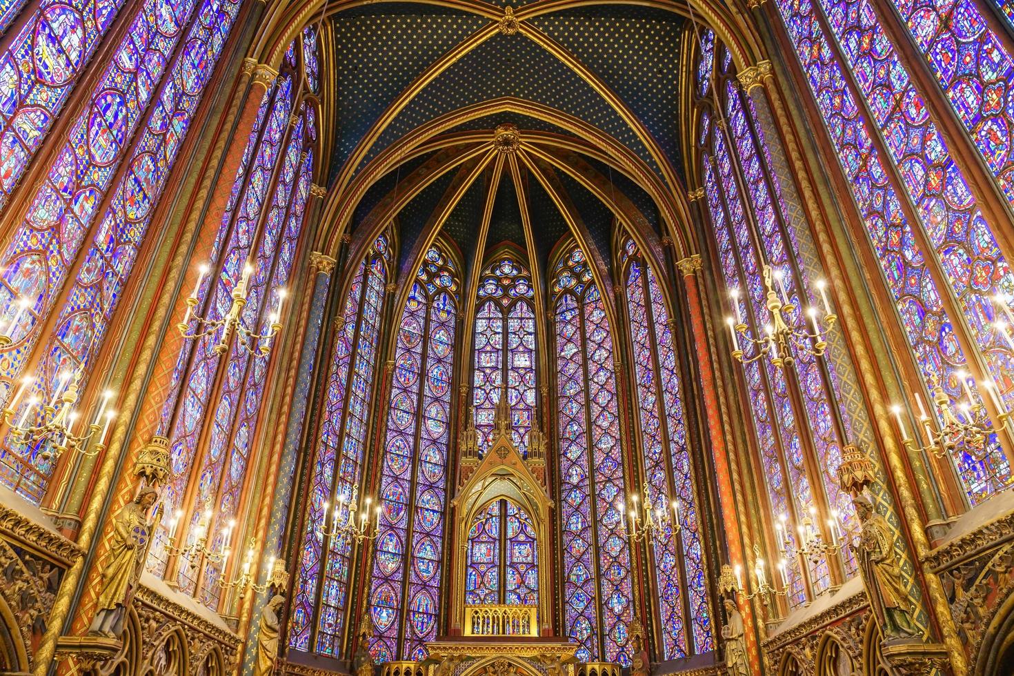 la sainte chapelle en parís, francia foto