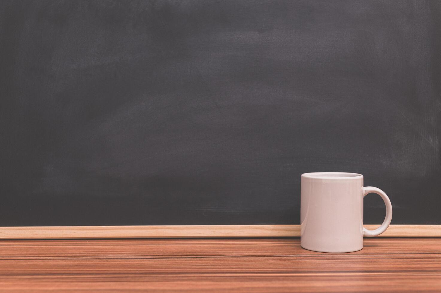 taza de café en el escritorio foto