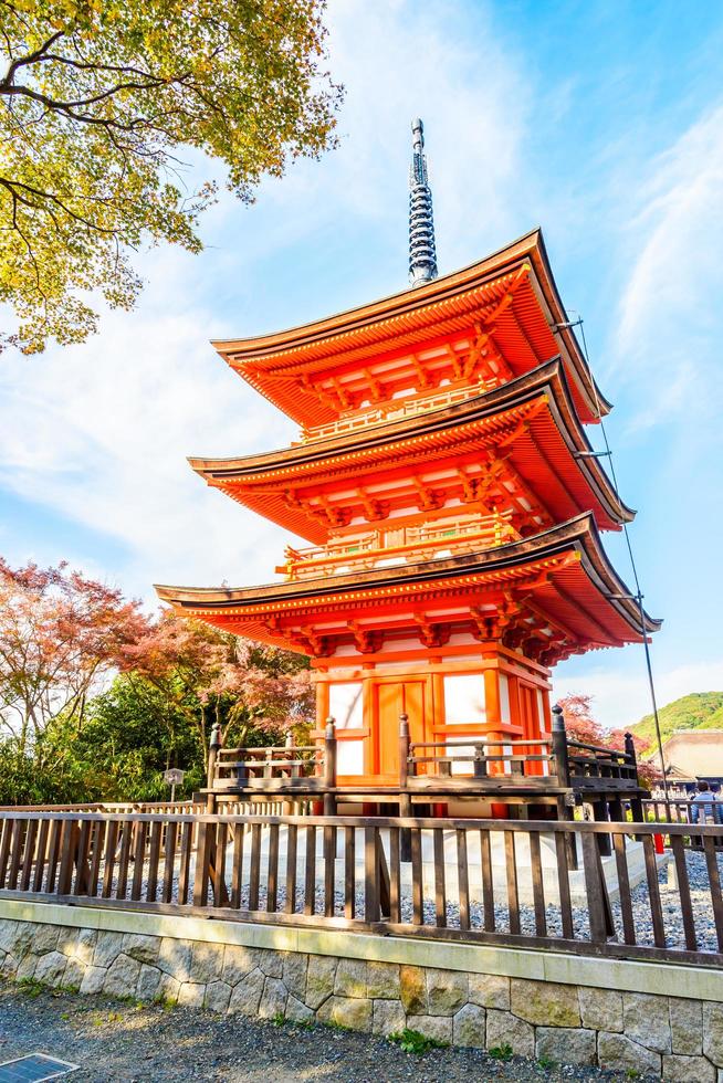 Templo de Kiyomizu Dera en Kioto, Japón foto