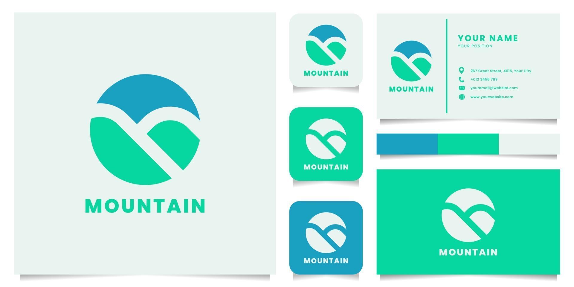 logotipo de montaña con plantilla de tarjeta de visita vector