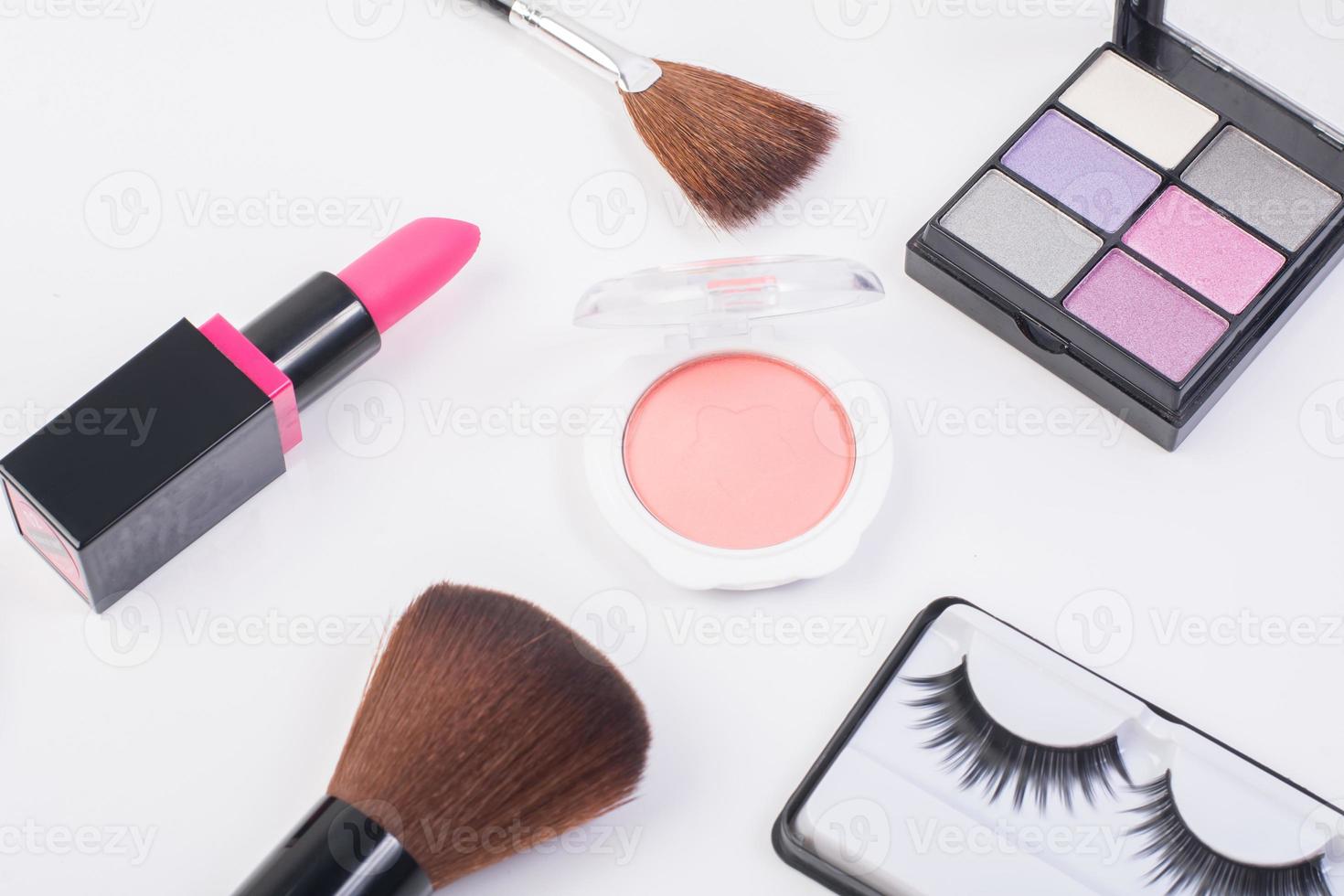 vista superior de una colección de productos cosméticos de belleza foto