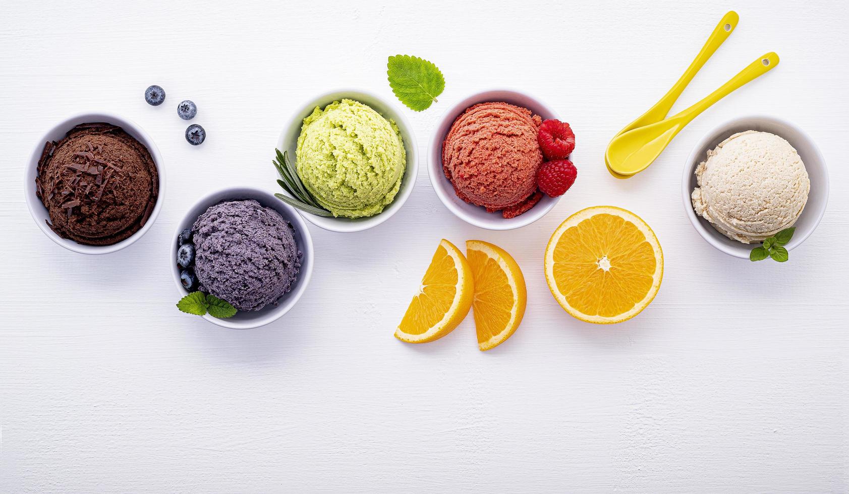 Ice cream in bowls photo