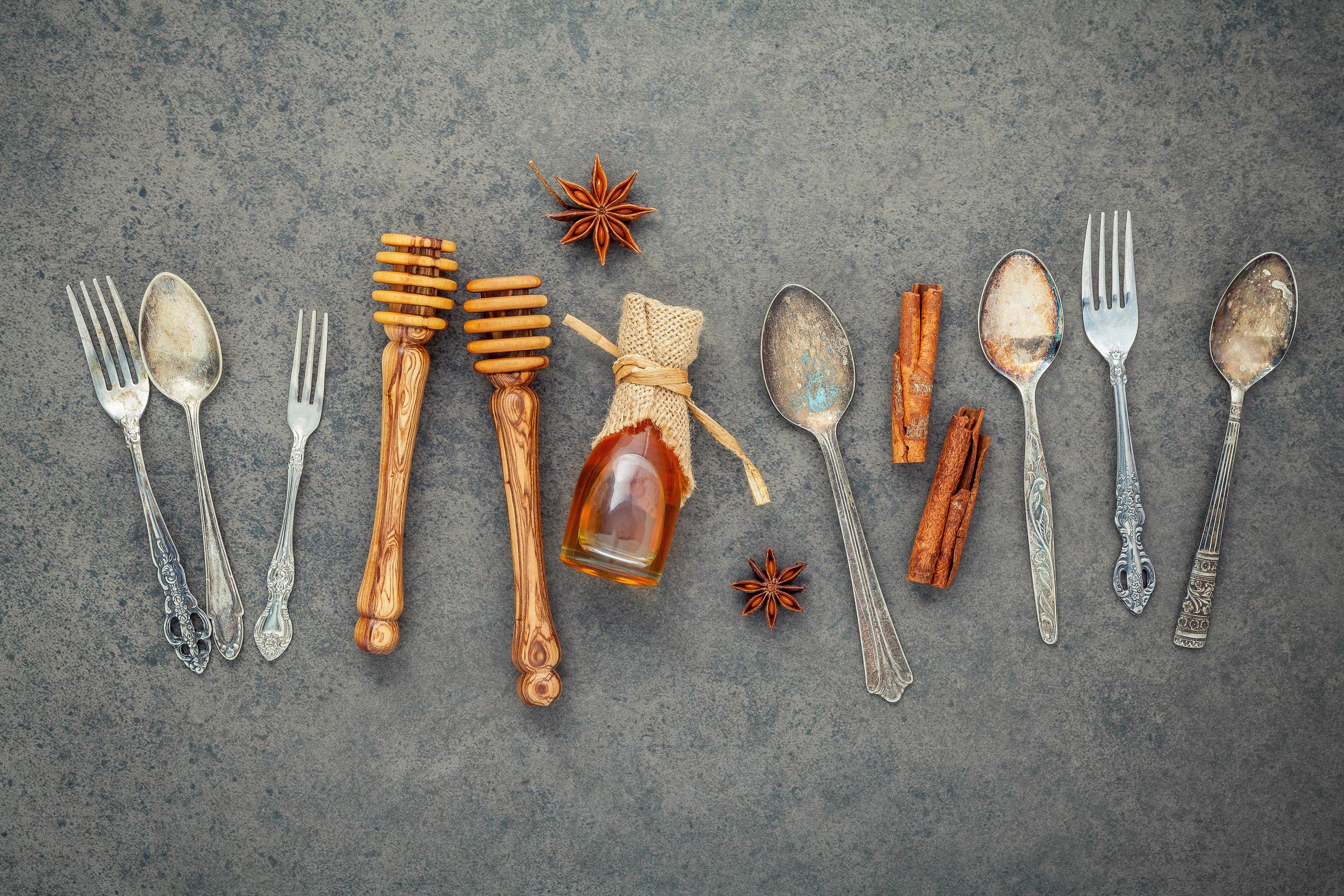 Honey and utensils 2025554 Stock Photo at Vecteezy