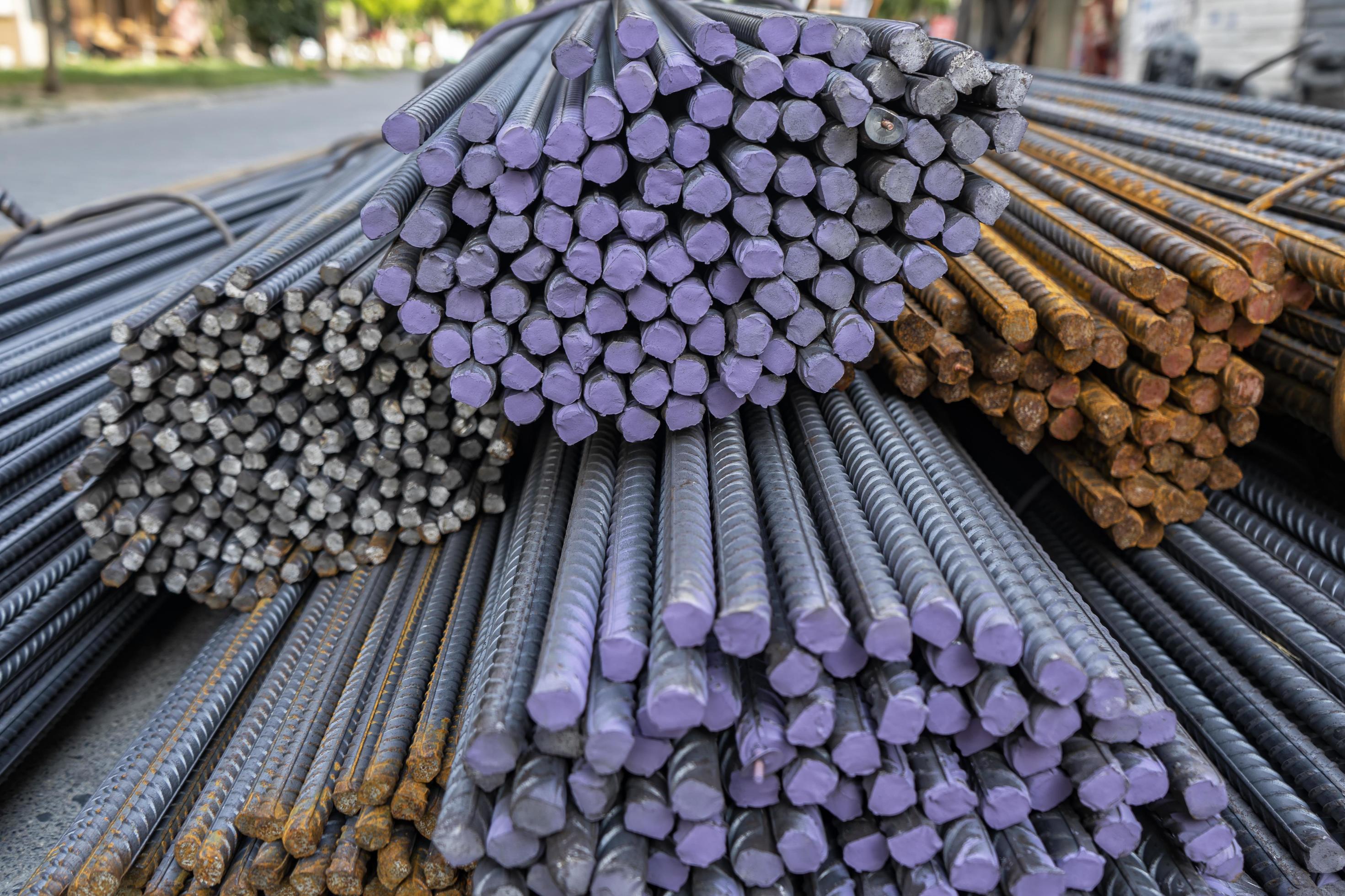 Construction iron rods in different sizes 2029492 Stock Photo at Vecteezy