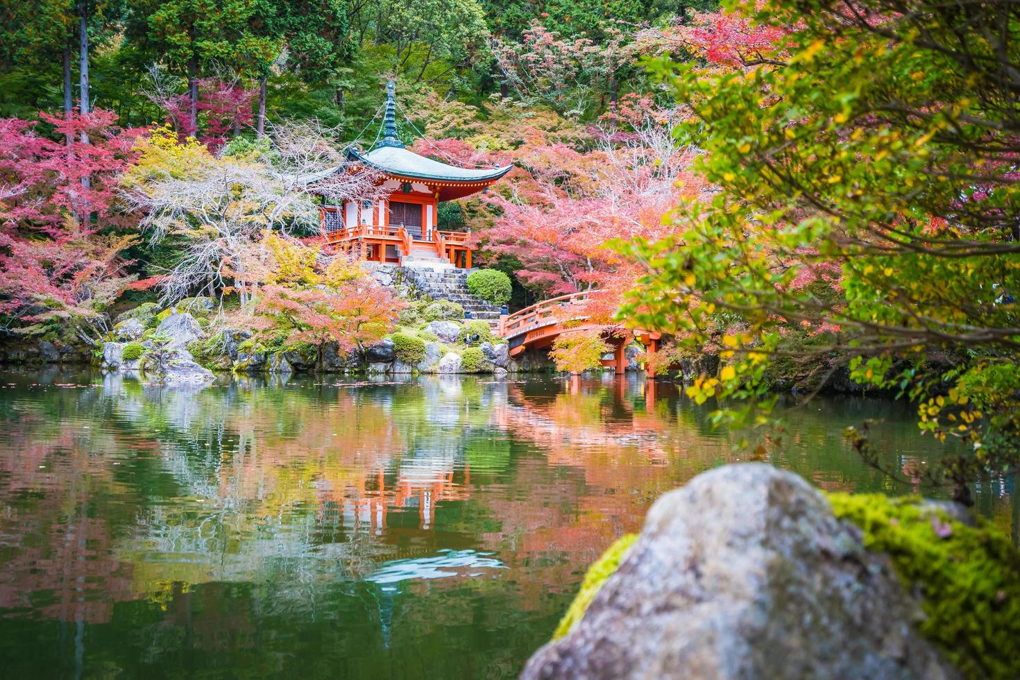 templo daigoji en kyoto, japón foto