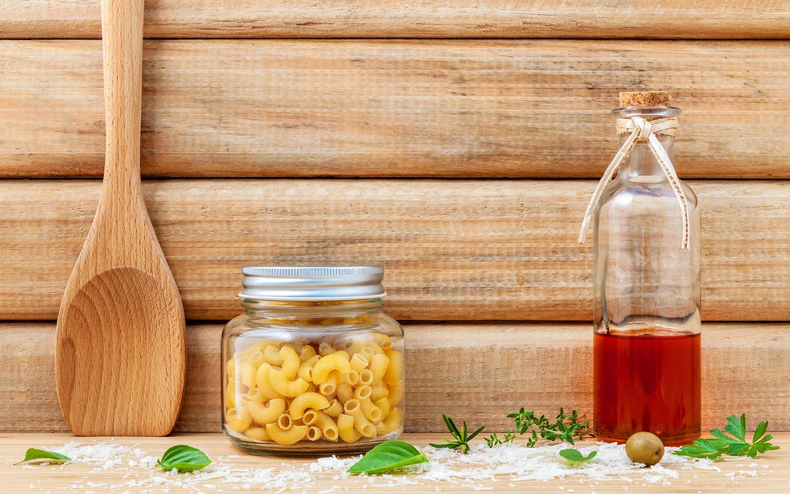 Pasta and oil photo