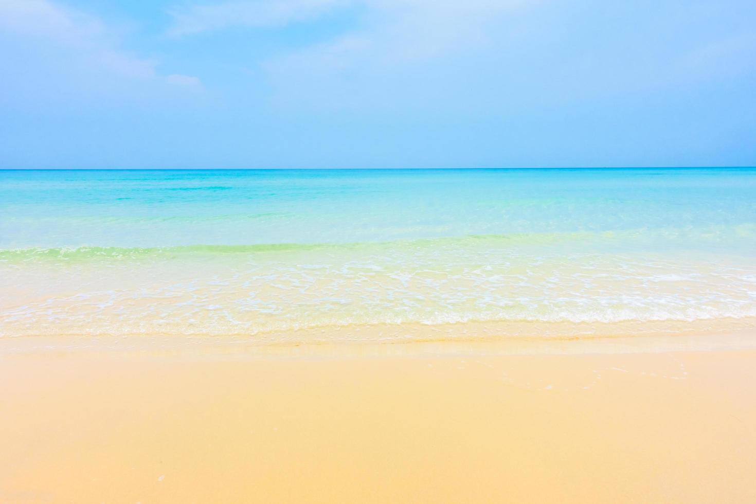 hermosa playa tropical foto