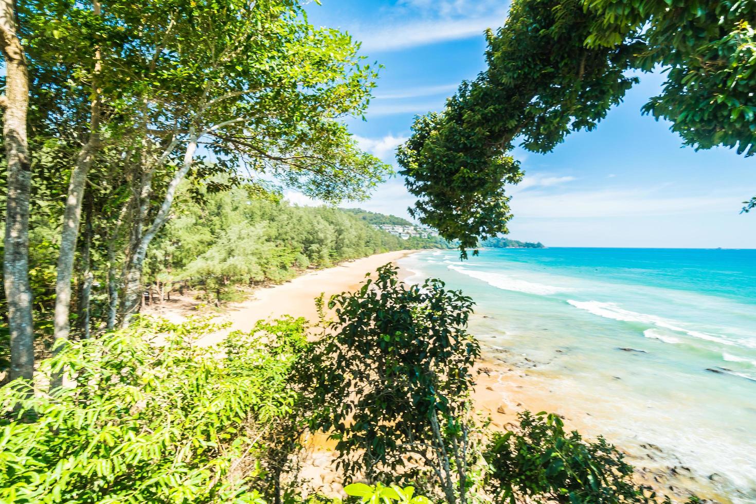 playa tropical en tailandia foto