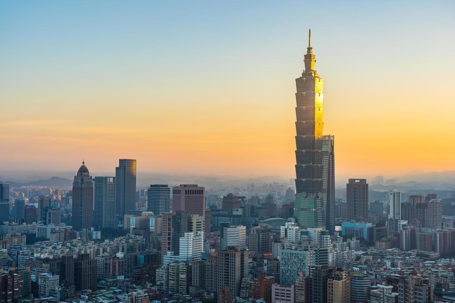 Torre Taipei 101 en la ciudad de Taipei, Taiwán foto