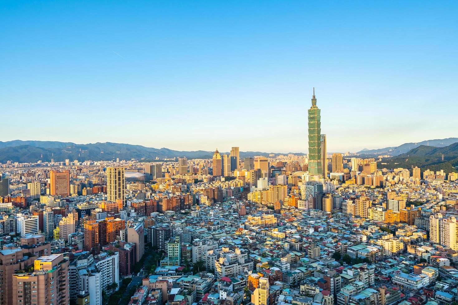 Taipei 101 tower in Taipei city, Taiwan photo