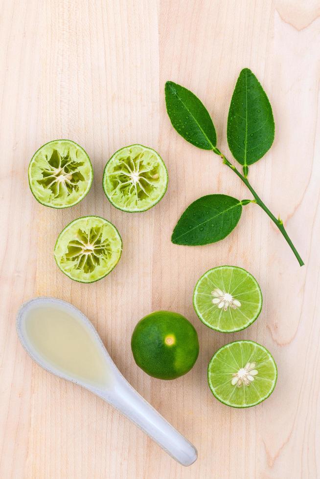 Fresh lime and kiwi photo