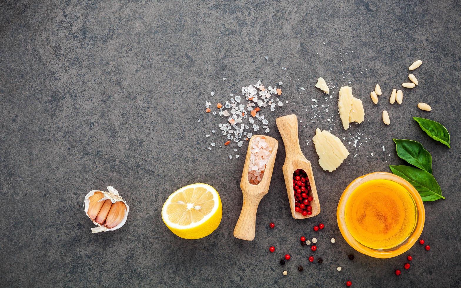 Italian dressing ingredients photo