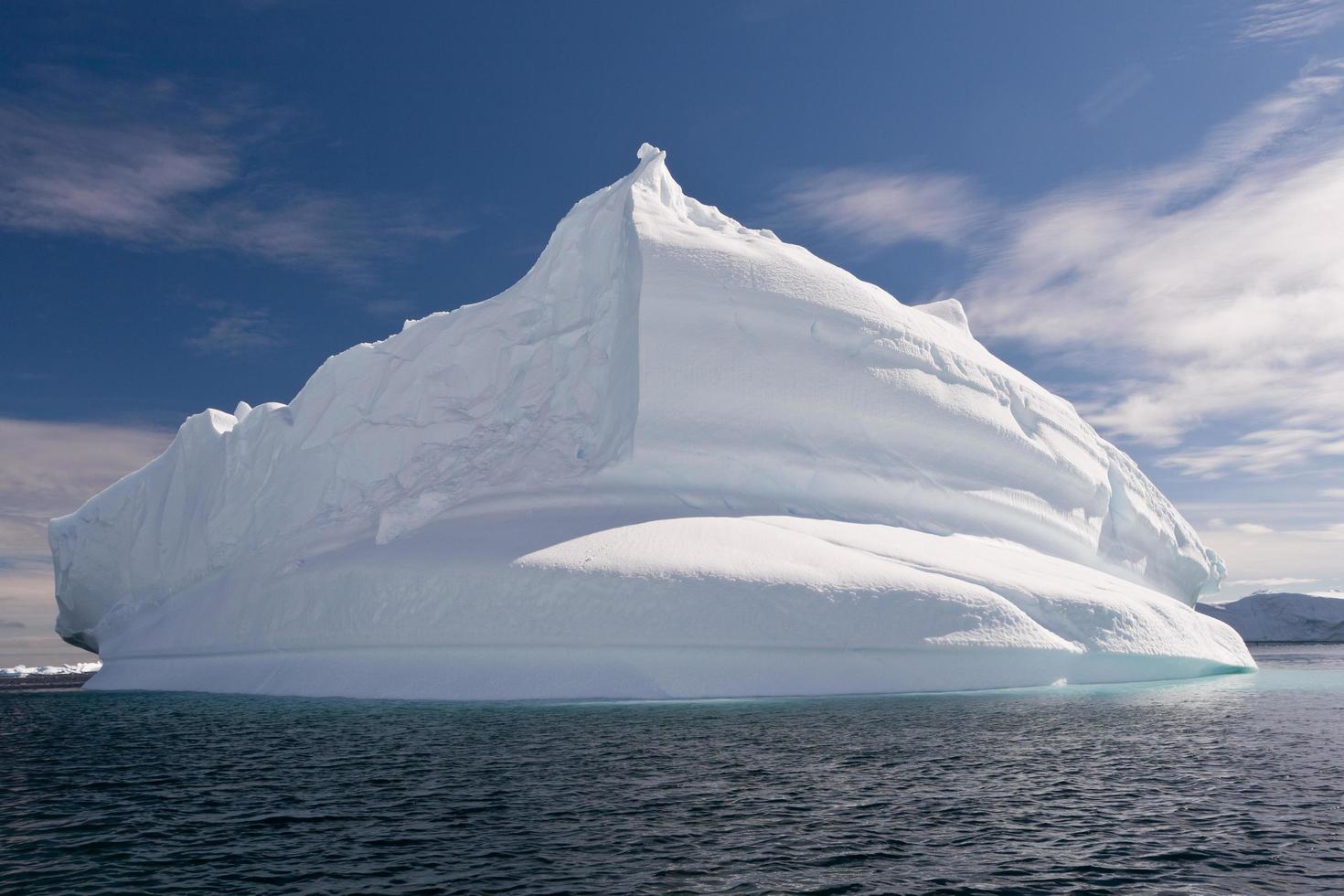 iceberg en forma de antártida foto