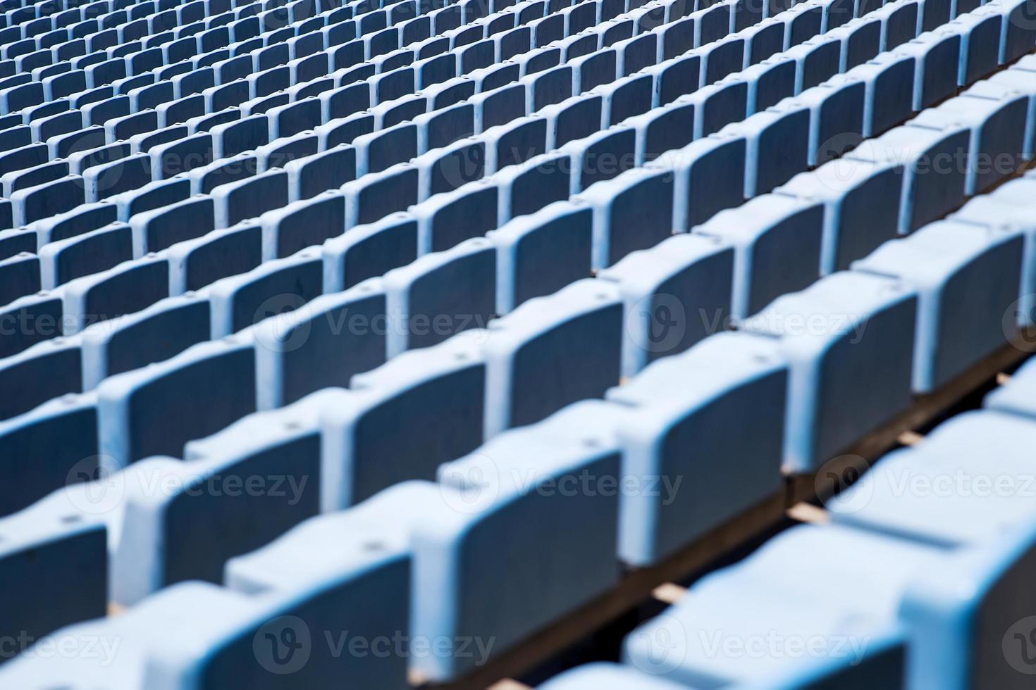 Primer plano detalle de los asientos del estadio azul foto