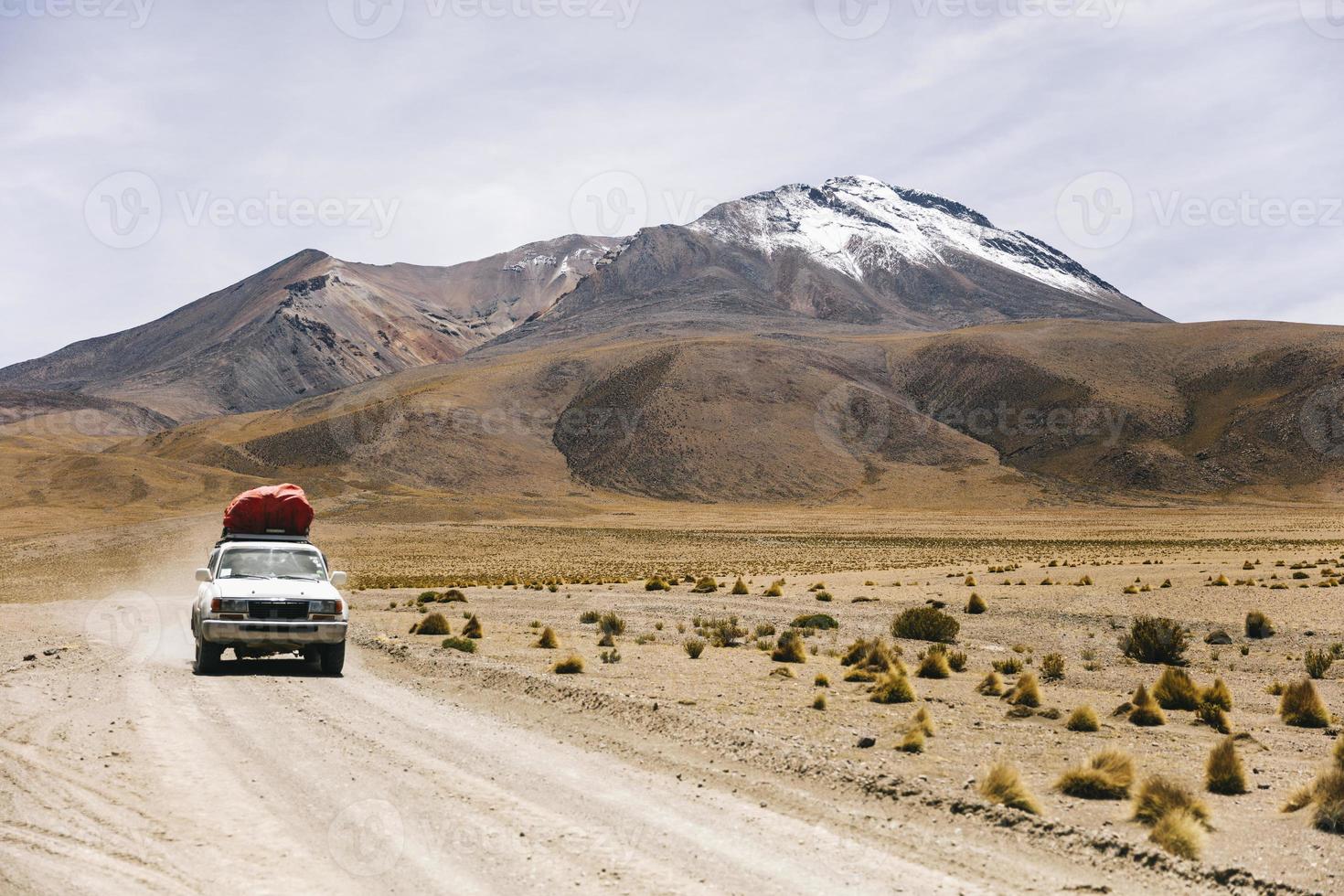 desierto de dalí en bolivia foto