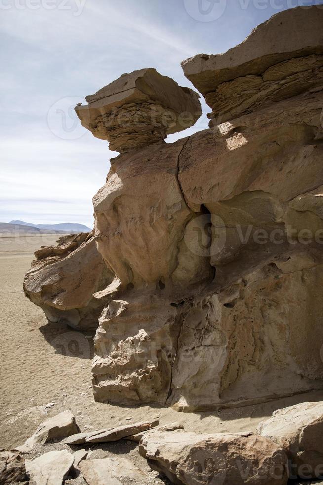 Formaciones rocosas del desierto de Dalí en Bolivia foto