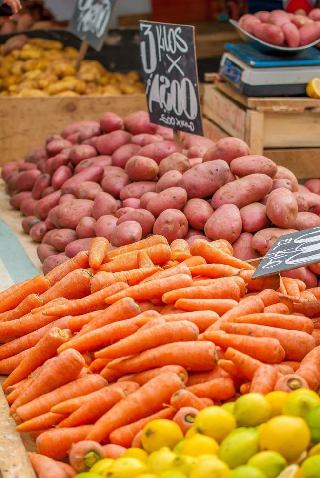 verduras en un mercado foto