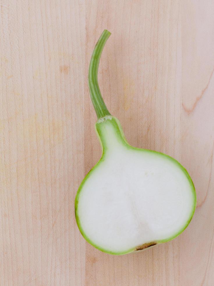 calabaza de botella a la mitad foto