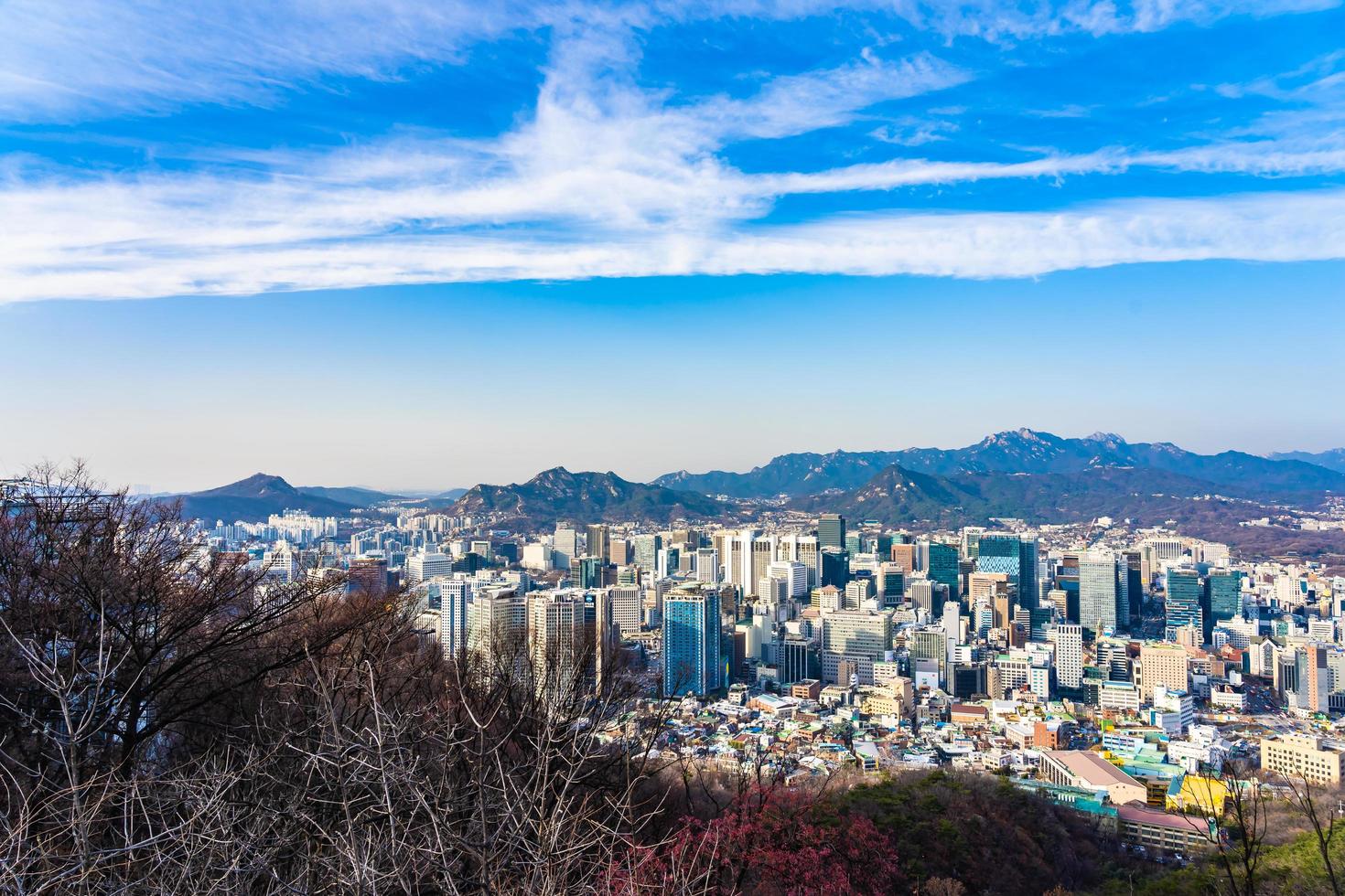 Vista de la ciudad de Seúl, Corea del Sur, al atardecer foto