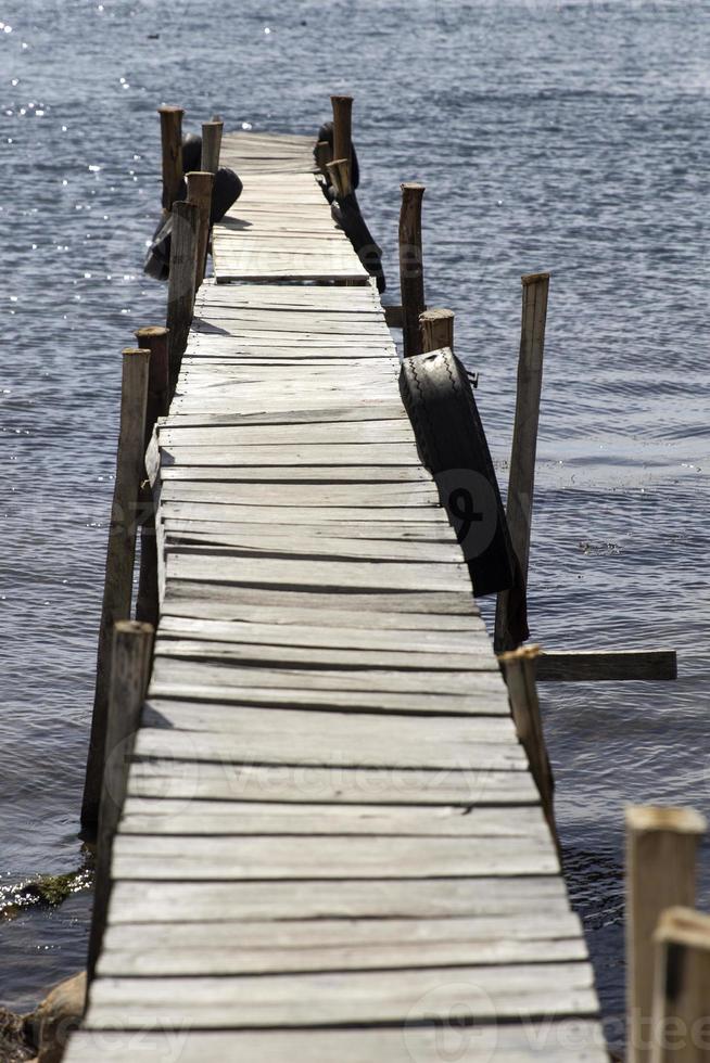 Ver en el antiguo muelle de madera foto