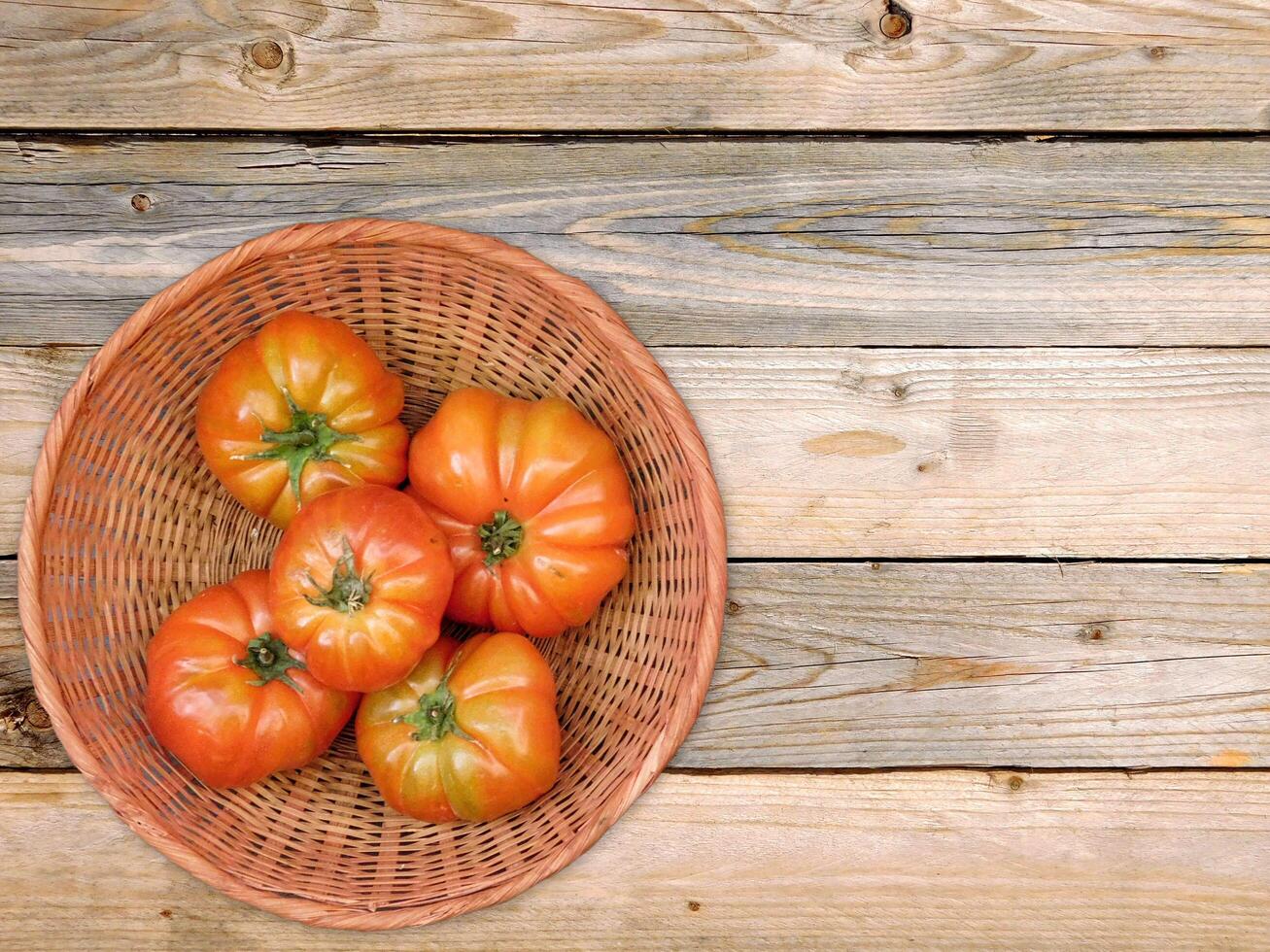Heirloom Tomatoes Stock Photos, Images and Backgrounds for Free Download