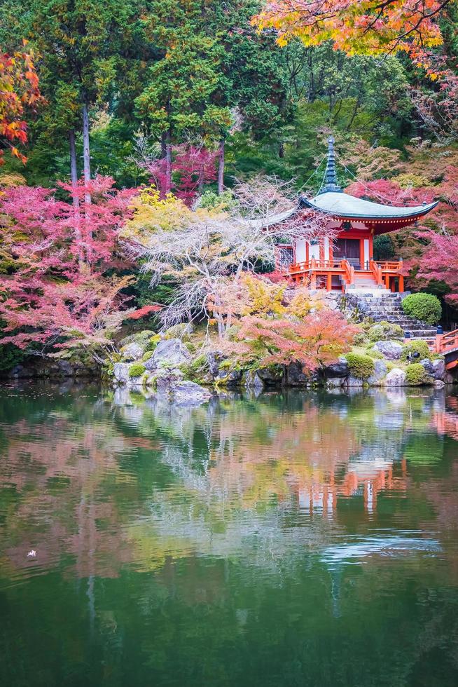 templo daigoji en kyoto, japón foto