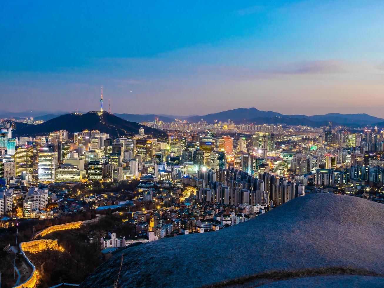 paisaje urbano de seúl, corea del sur foto