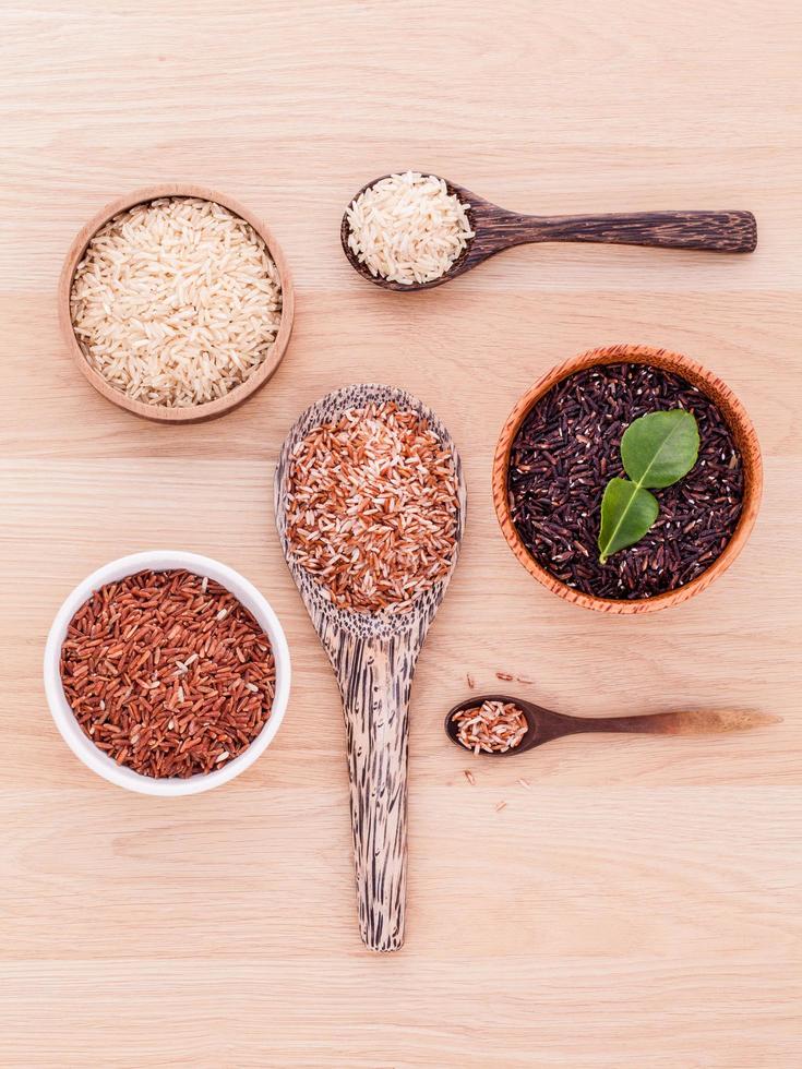 Whole grains in spoons photo