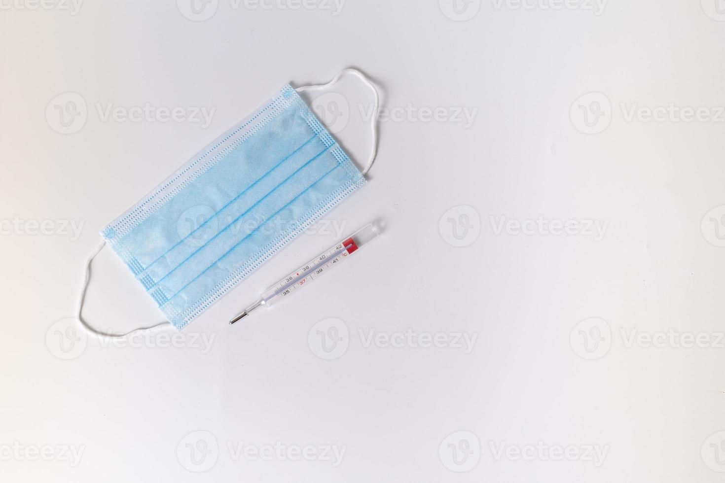 Surgical mask with thermometer photo