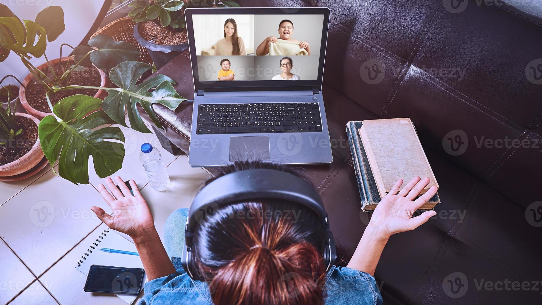 videollamada con la familia foto