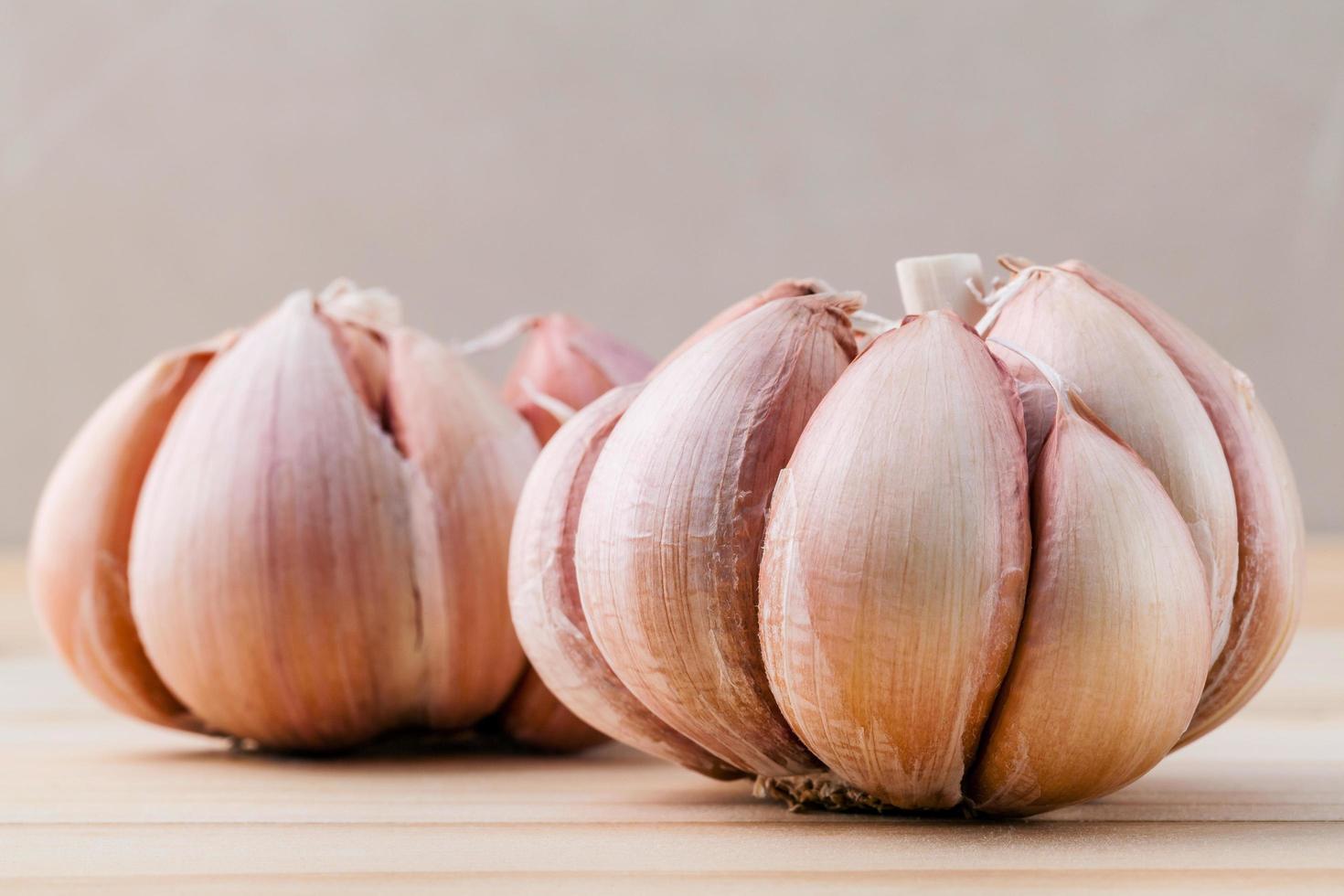 Close-up of garlic photo