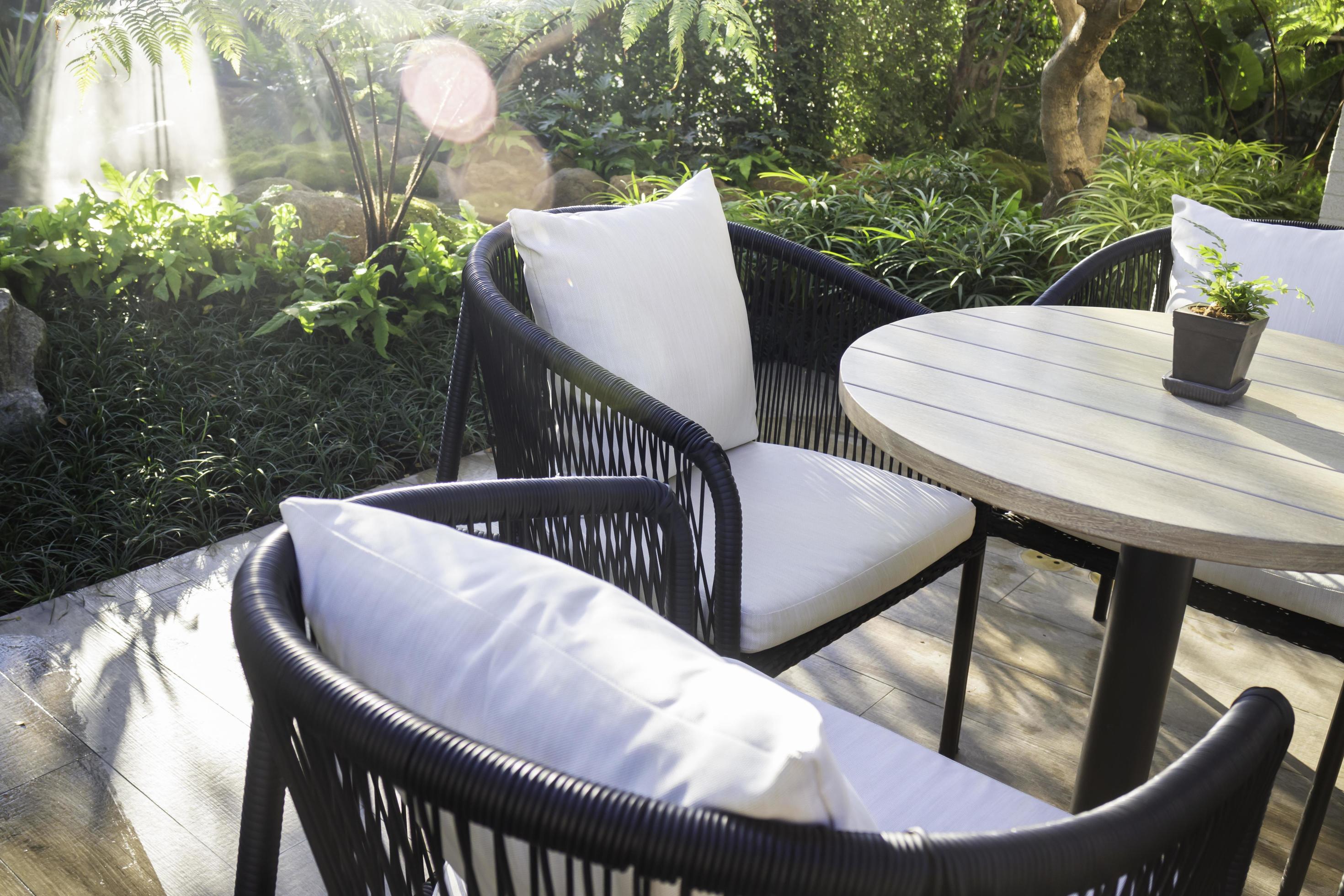 Outdoor cafe furniture 2120519 Stock Photo at Vecteezy