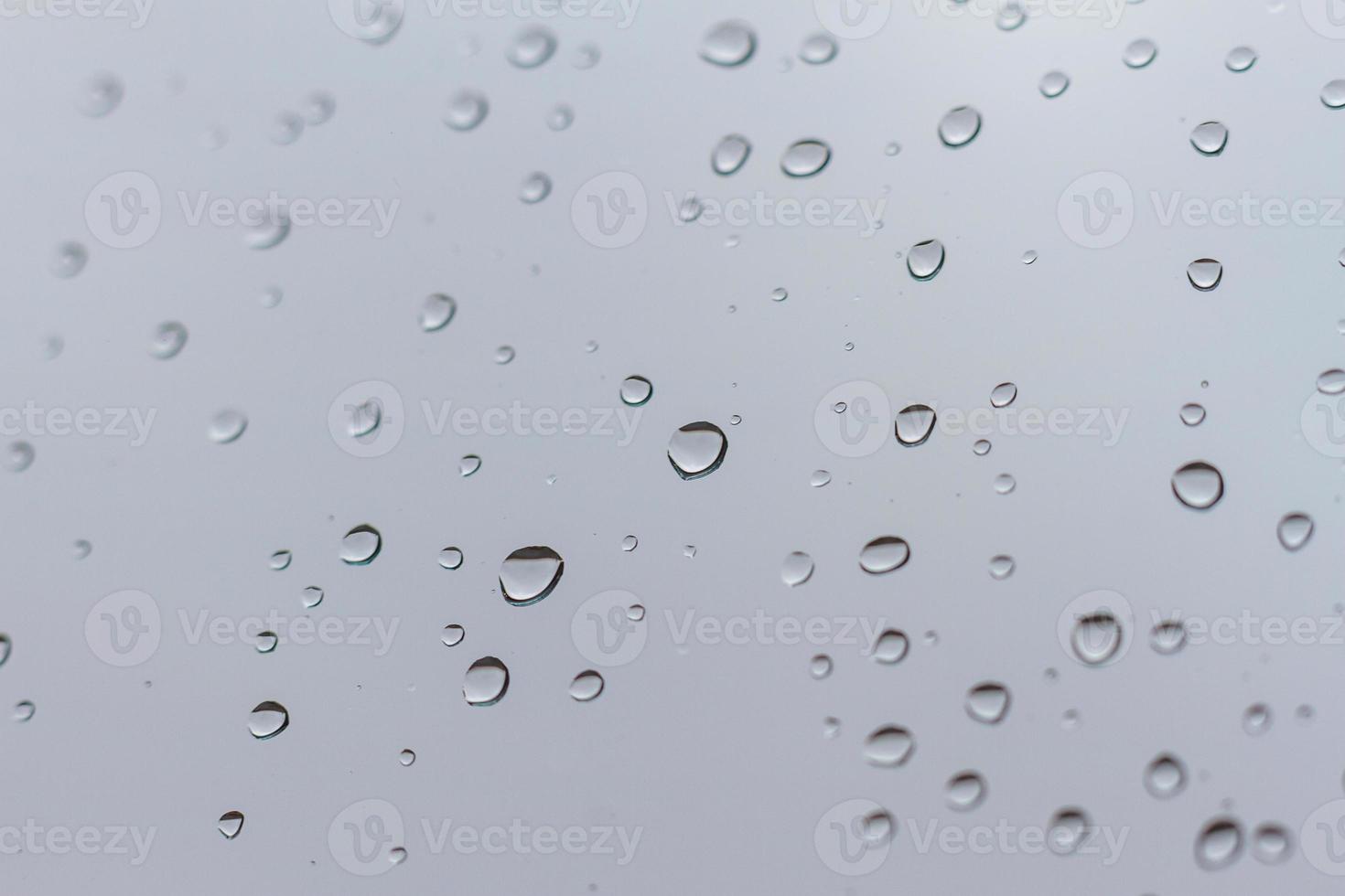 gotas de agua en un vaso foto