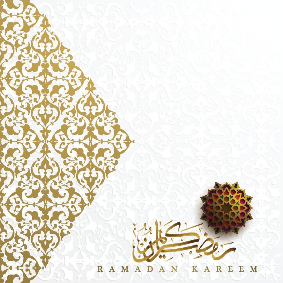 Tarjeta de felicitación de Ramadán Kareem diseño de vector de patrón floral islámico con hermosa caligrafía árabe de oro brillante. También se puede utilizar para fondo, banner, portada. el medio es bendito festival