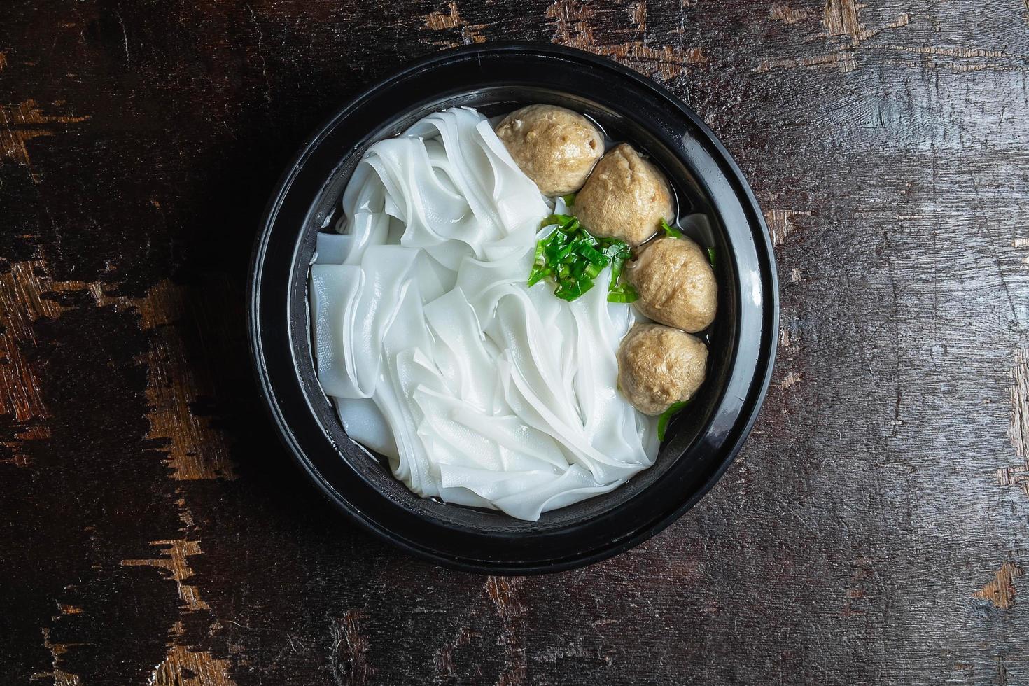 Noodles with meatballs photo