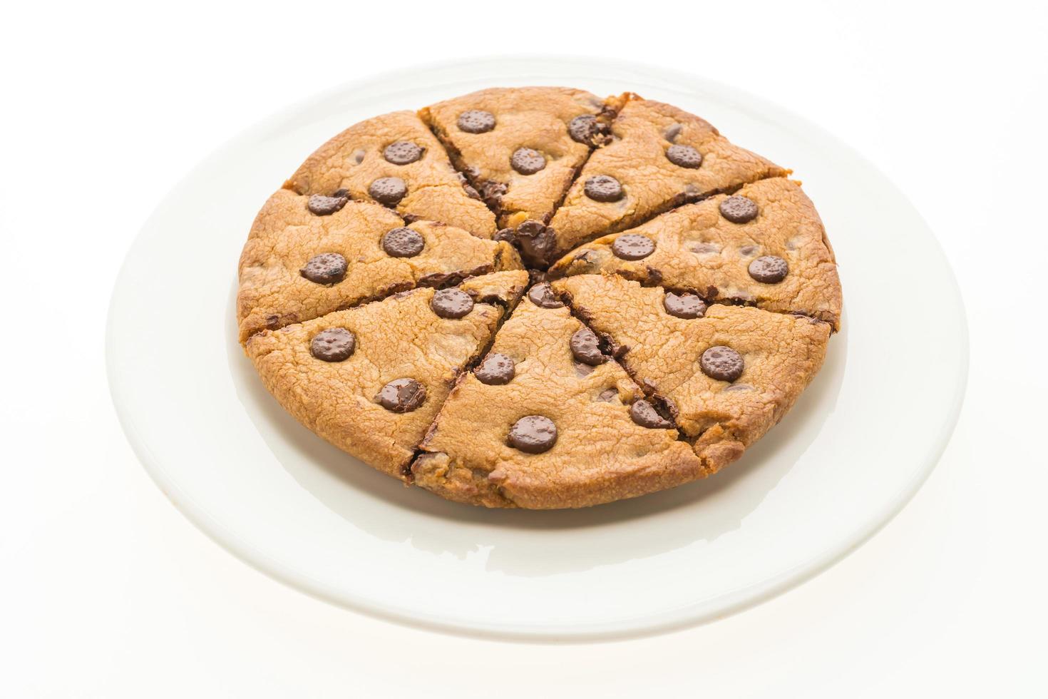 Pastel de brownies de chocolate en plato blanco foto