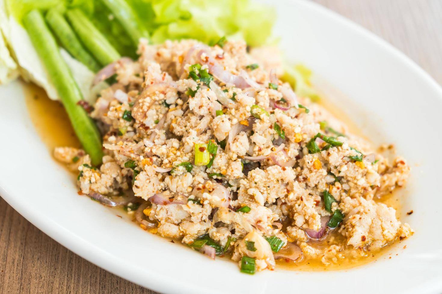 Spicy minced chicken salad photo