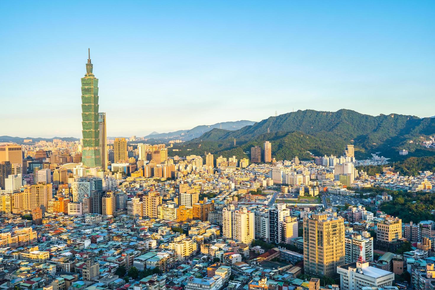 vista de la ciudad de taipei en taiwán foto