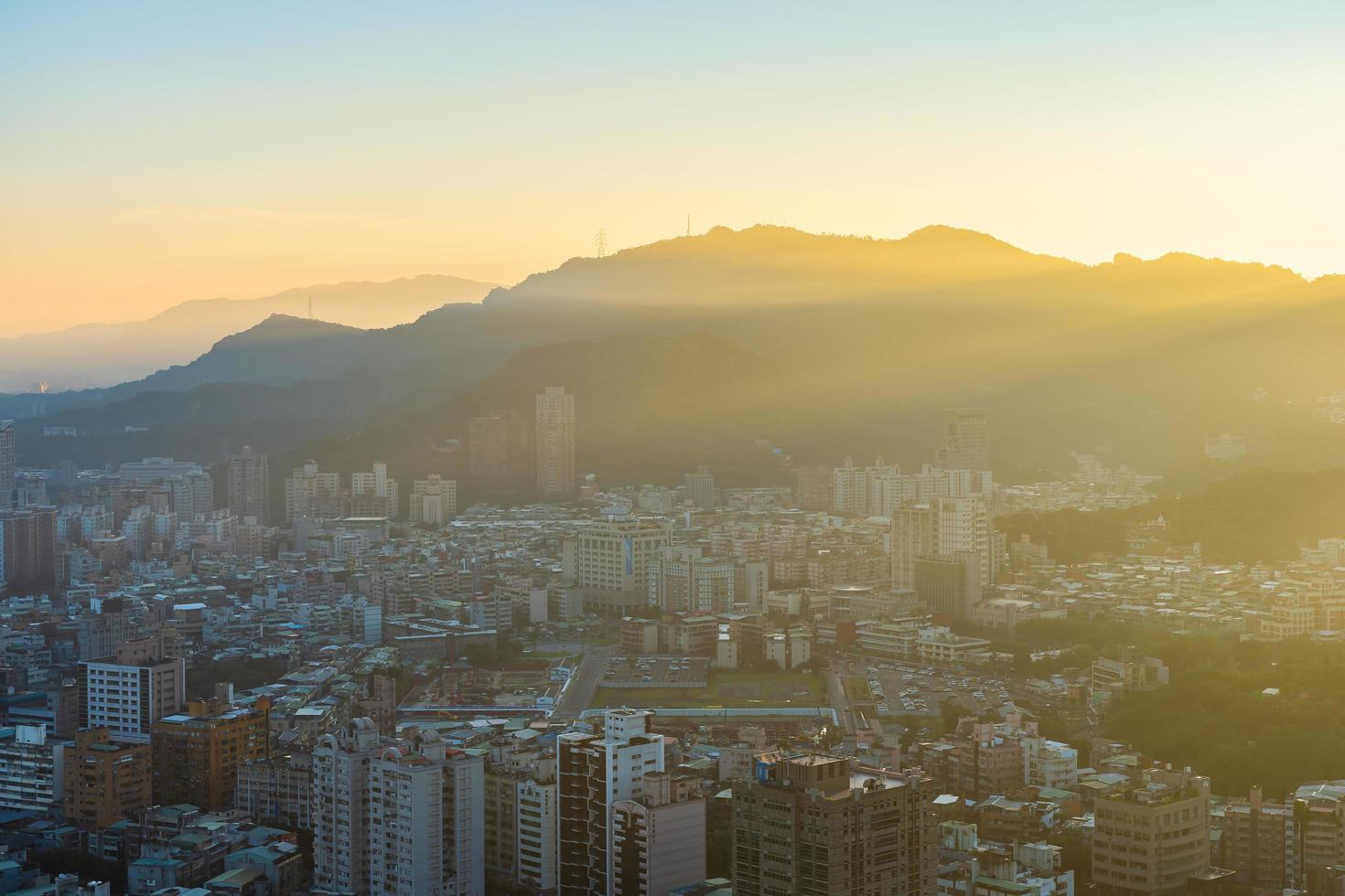 vista de la ciudad de taipei en taiwán foto