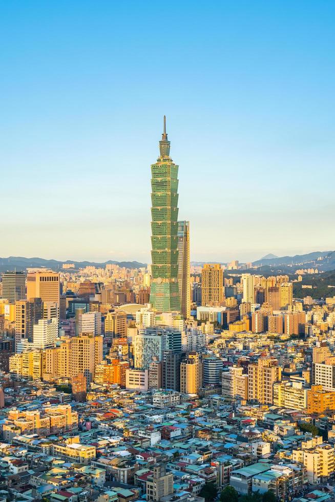 vista de la ciudad de taipei en taiwán foto