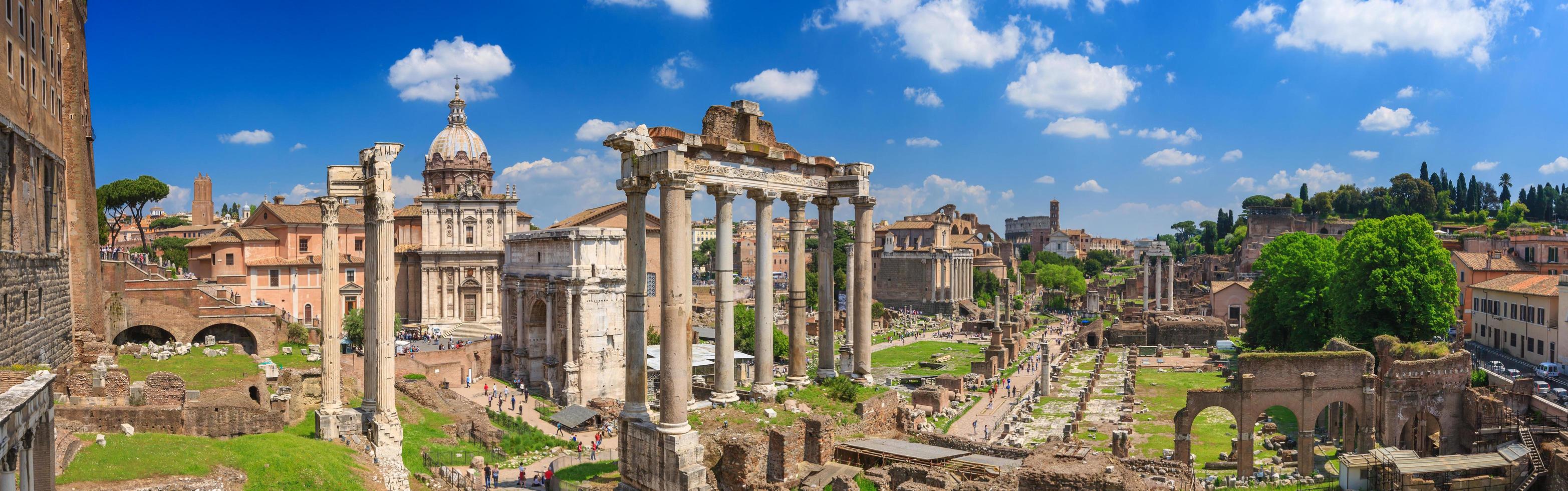 foro romano en roma foto