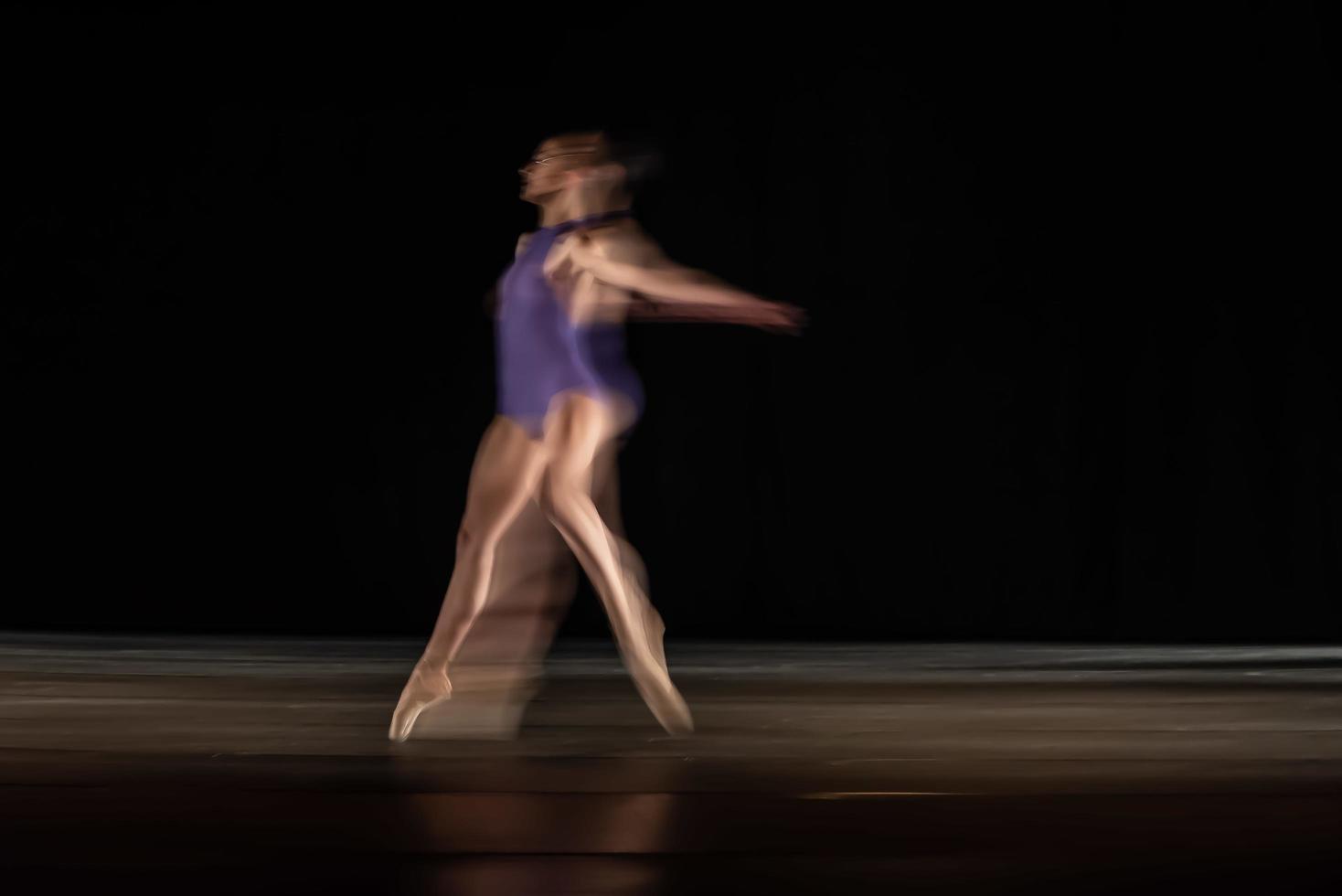 el movimiento abstracto de la danza foto