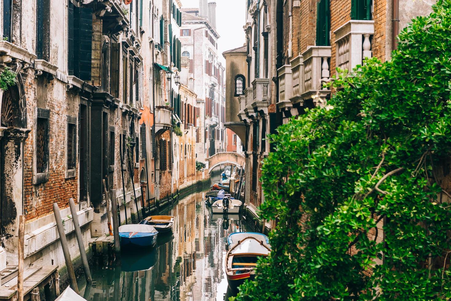 Venecia, Italia 2017- canales estrechos de Venecia Italia foto