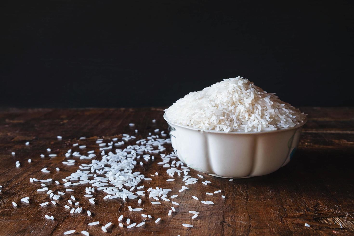 White rice in a bowl photo